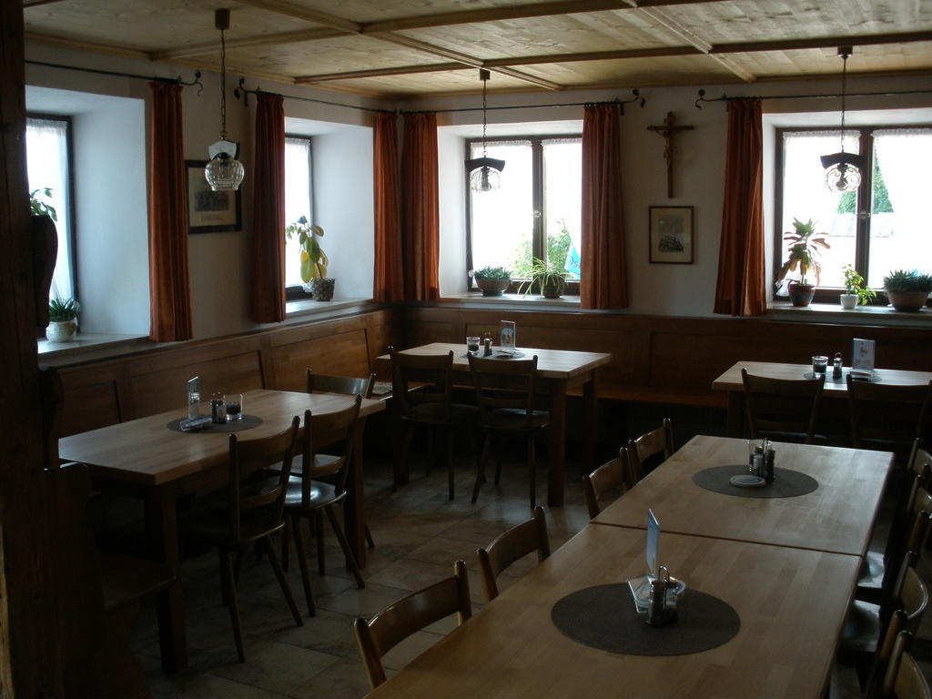 Alpengasthof Zur Loisach Hotel Grossweil Exterior photo